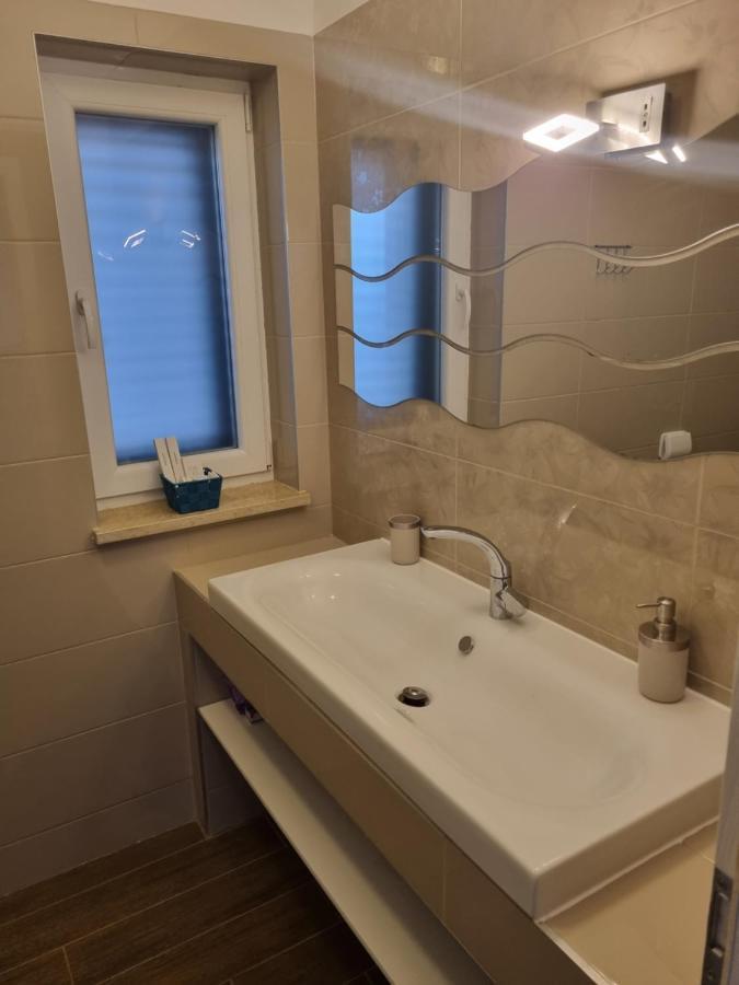 Villa Relax , With Seaview And Two Pools Near Beach Starigrad  Esterno foto